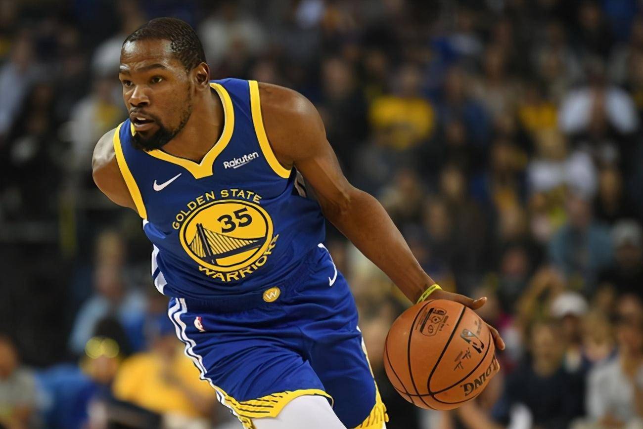 她连续刷新 她连续刷新