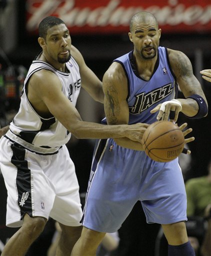 牌九心理学：为什么“差点赢了”比“输了一大截”更容易让人沉迷？（牌九心理揭秘：为何“差点赢”比“输得很惨”更容易让人上瘾？）